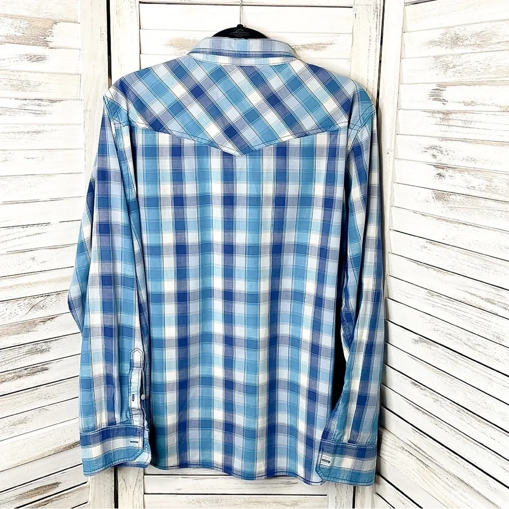 URBAN PIPELINE | Men’s Blue Plaid Button Down Long Sleeve Shirt - Picture 6 of 6